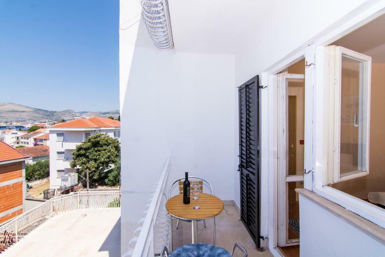 Ferienwohnung Roma Trogir Exterior foto